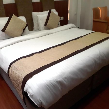 Airport Hotel Golden Bliss Near Delhi Airport New Delhi Extérieur photo