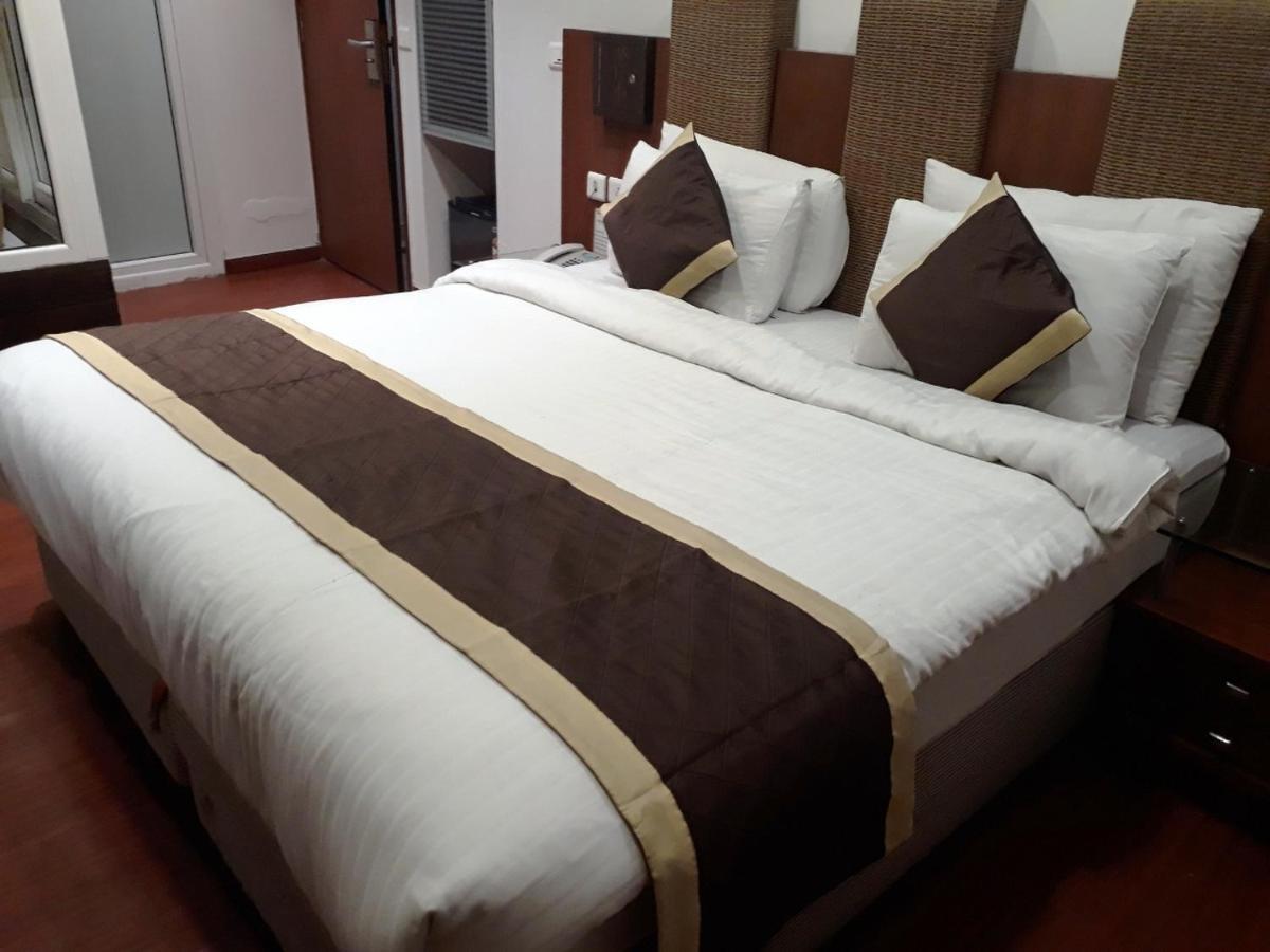 Airport Hotel Golden Bliss Near Delhi Airport New Delhi Extérieur photo