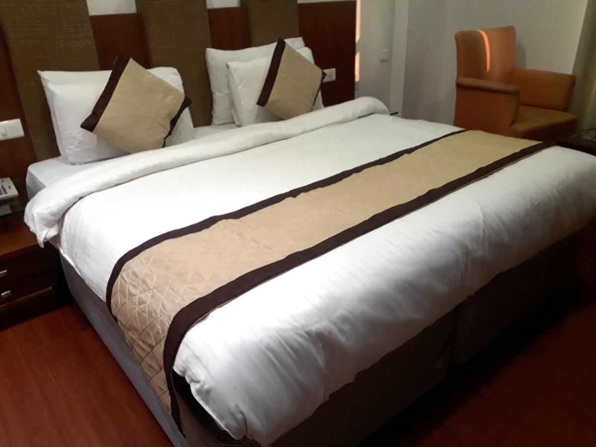 Airport Hotel Golden Bliss Near Delhi Airport New Delhi Extérieur photo