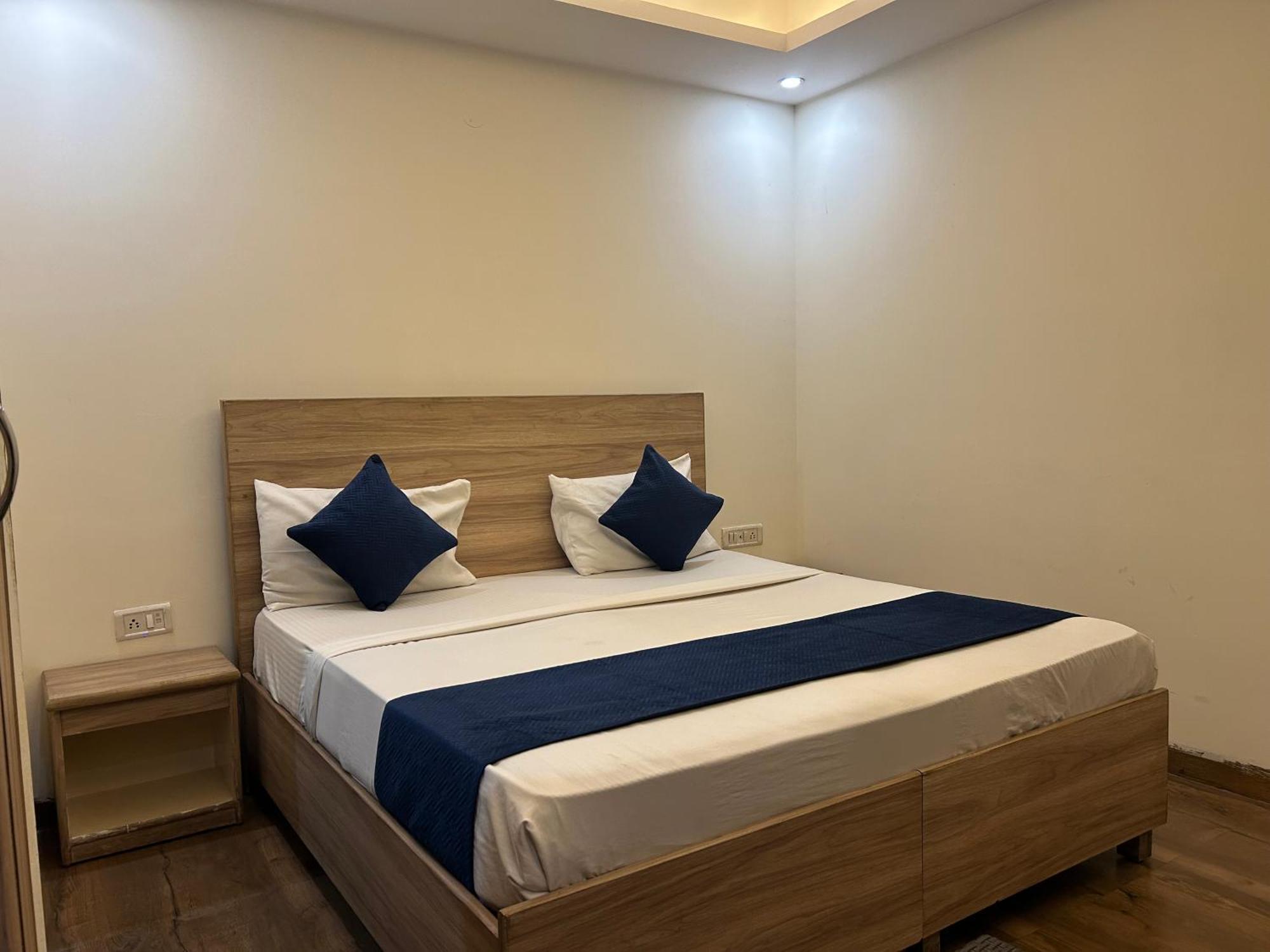 Airport Hotel Golden Bliss Near Delhi Airport New Delhi Extérieur photo